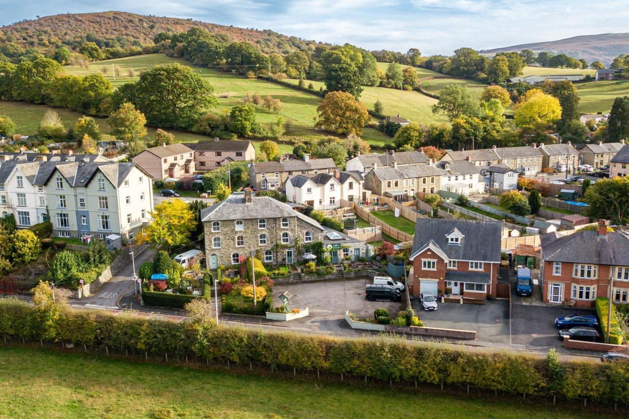 The Cedars Hotell Builth Wells Eksteriør bilde